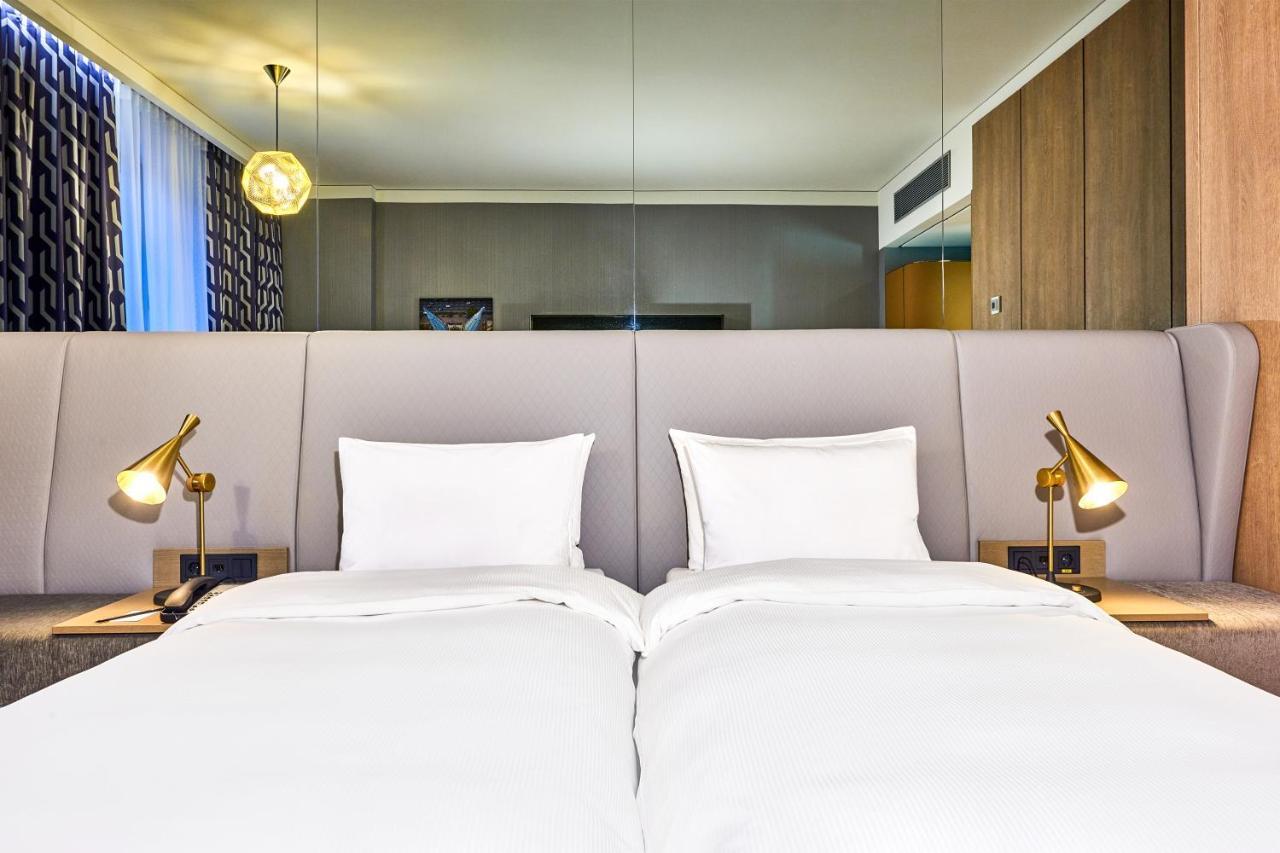 Radisson Blu Hotel, Kyiv City Centre Kültér fotó