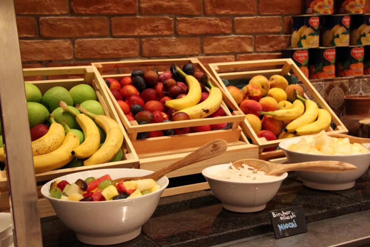 Radisson Blu Hotel, Kyiv City Centre Kültér fotó