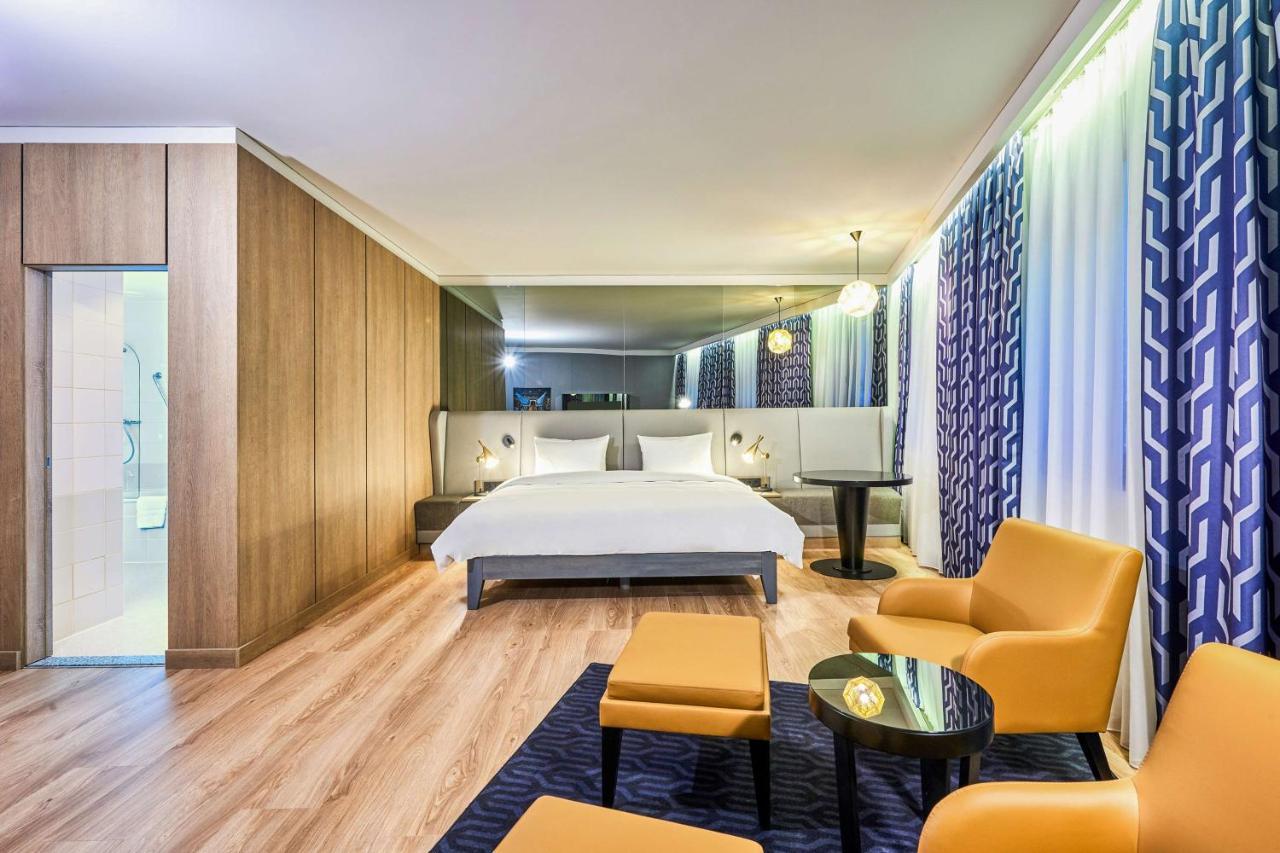 Radisson Blu Hotel, Kyiv City Centre Kültér fotó