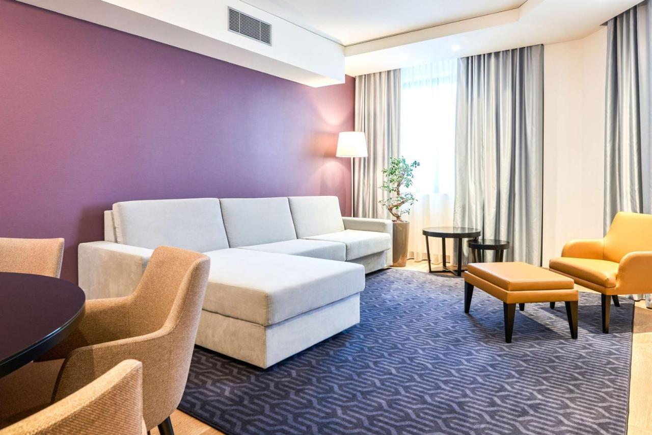 Radisson Blu Hotel, Kyiv City Centre Kültér fotó